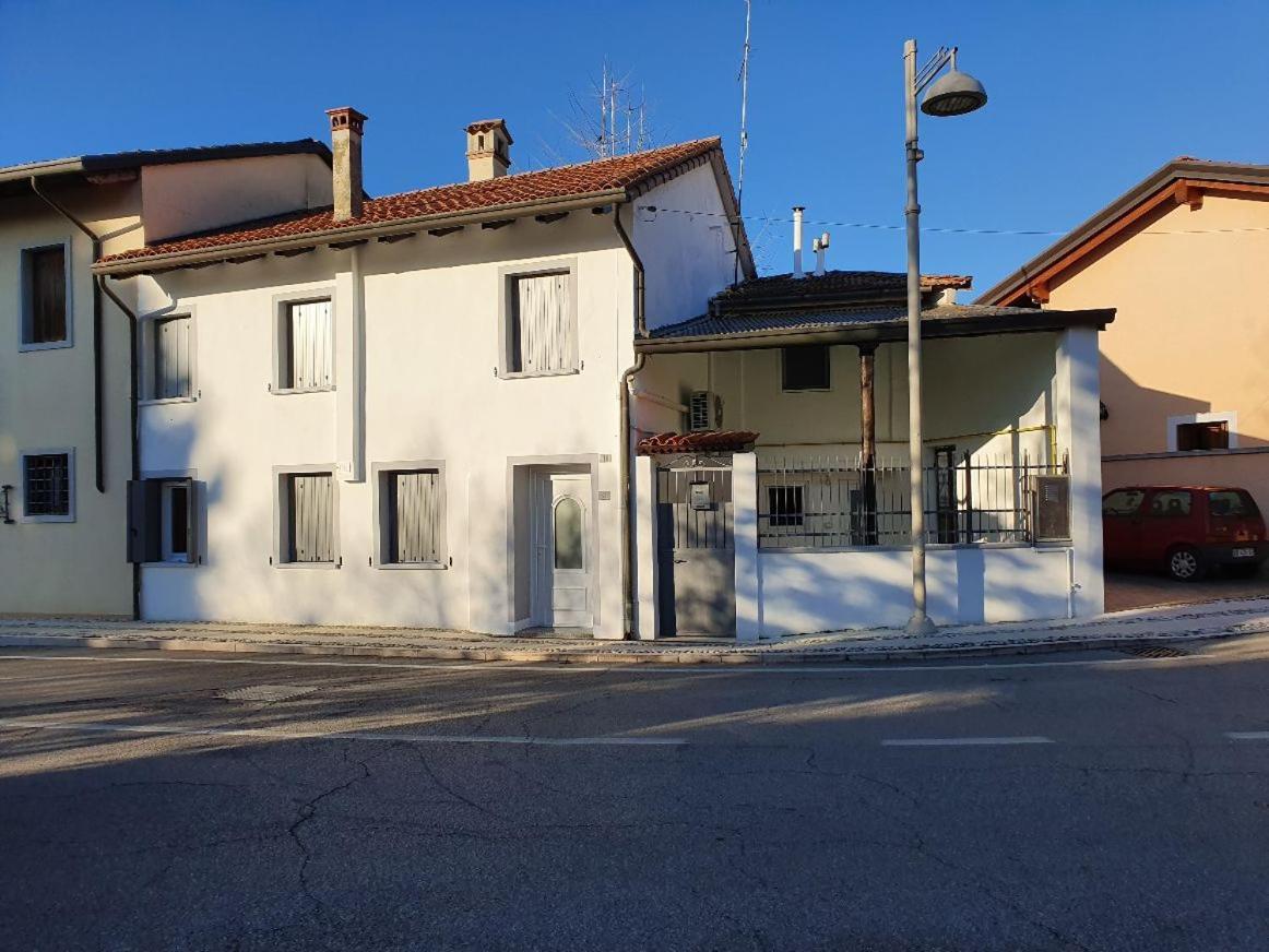 Happy House Morsano Apartment Morsano al Tagliamento Luaran gambar
